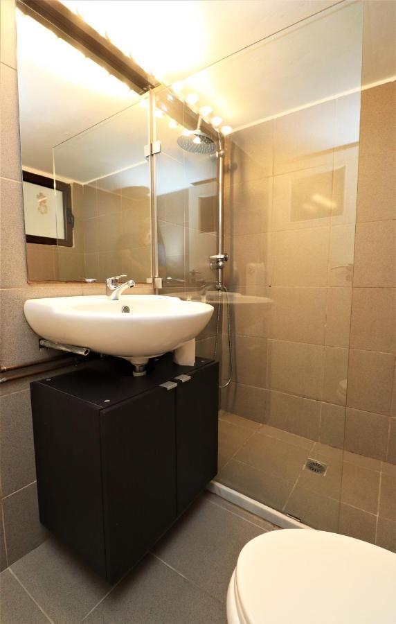 Cozy 2 Bedroom @panormou Metro/erytros Stavros