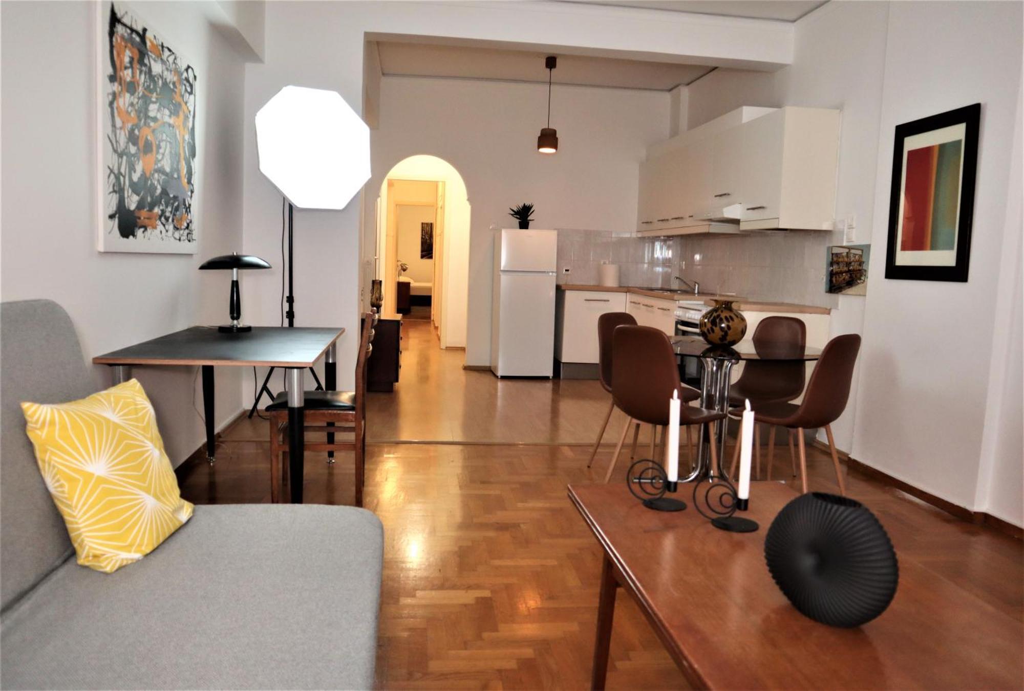 Cozy 2 Bedroom @panormou Metro/erytros Stavros Apartment