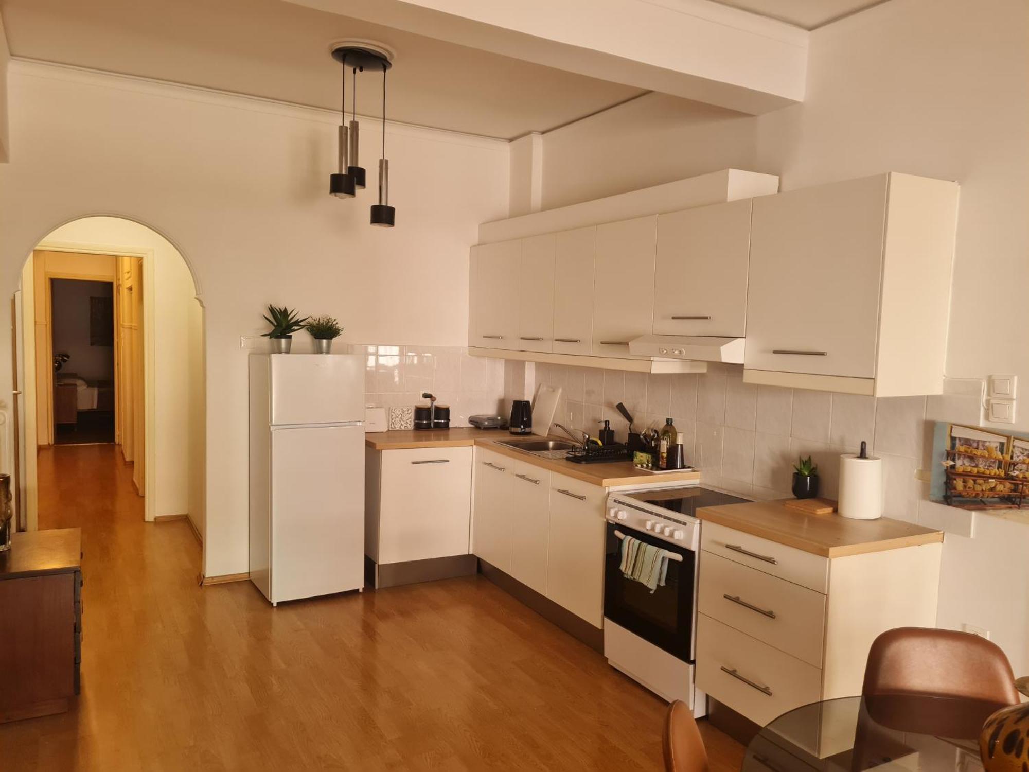 Cozy 2 Bedroom @panormou Metro/erytros Stavros * Athen